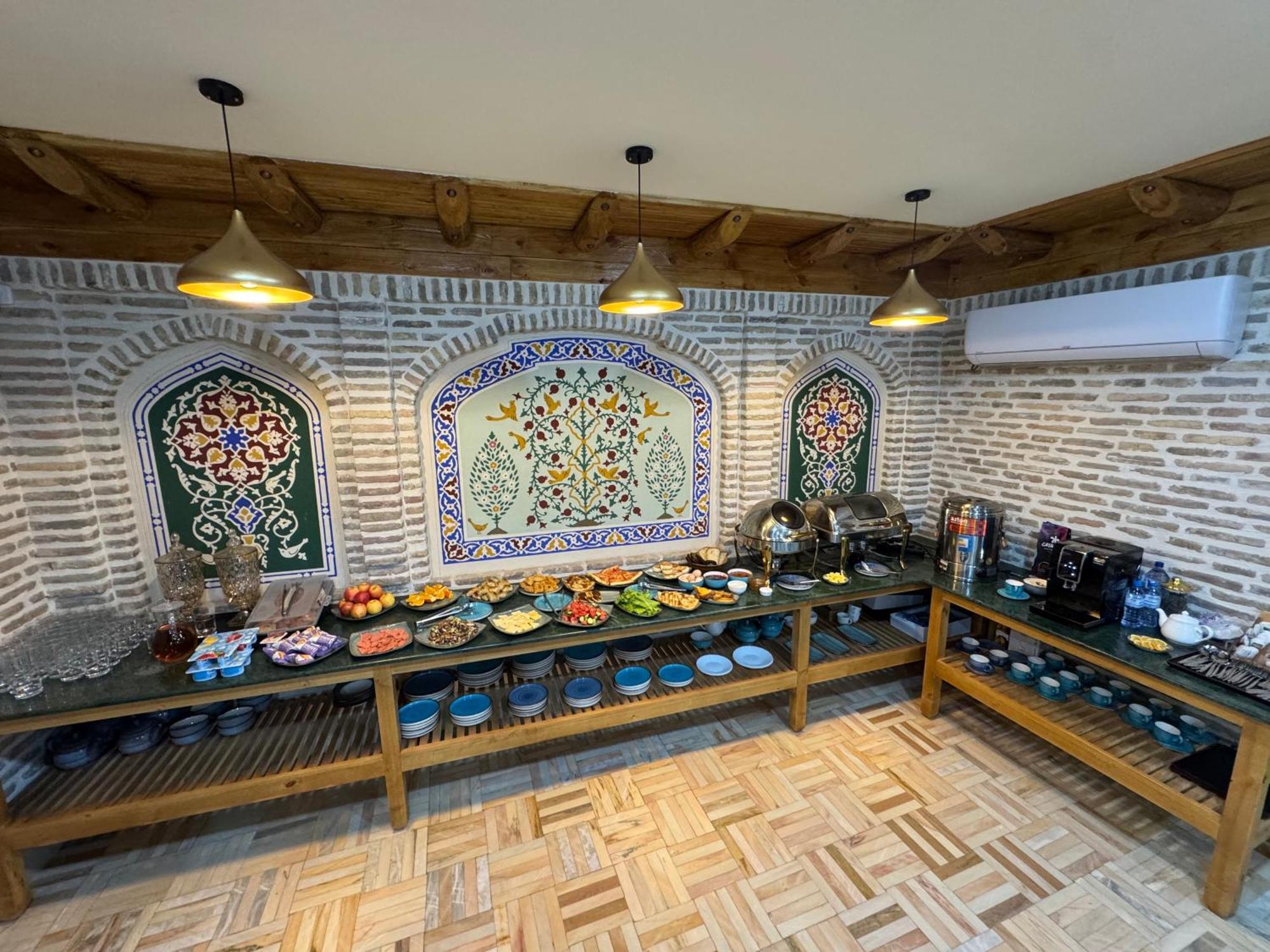 Duston Boutique XIX Century Rooms Bukhara Exterior photo